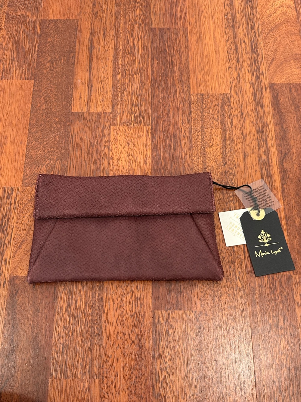 Moda Luxe NWT Elegant Plum/burgundy Textured Fold-Over Envelope Clutch. Leather